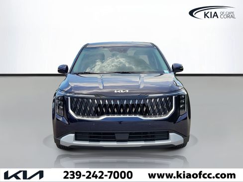 New 2026 Kia Carnival LX FWD image 2