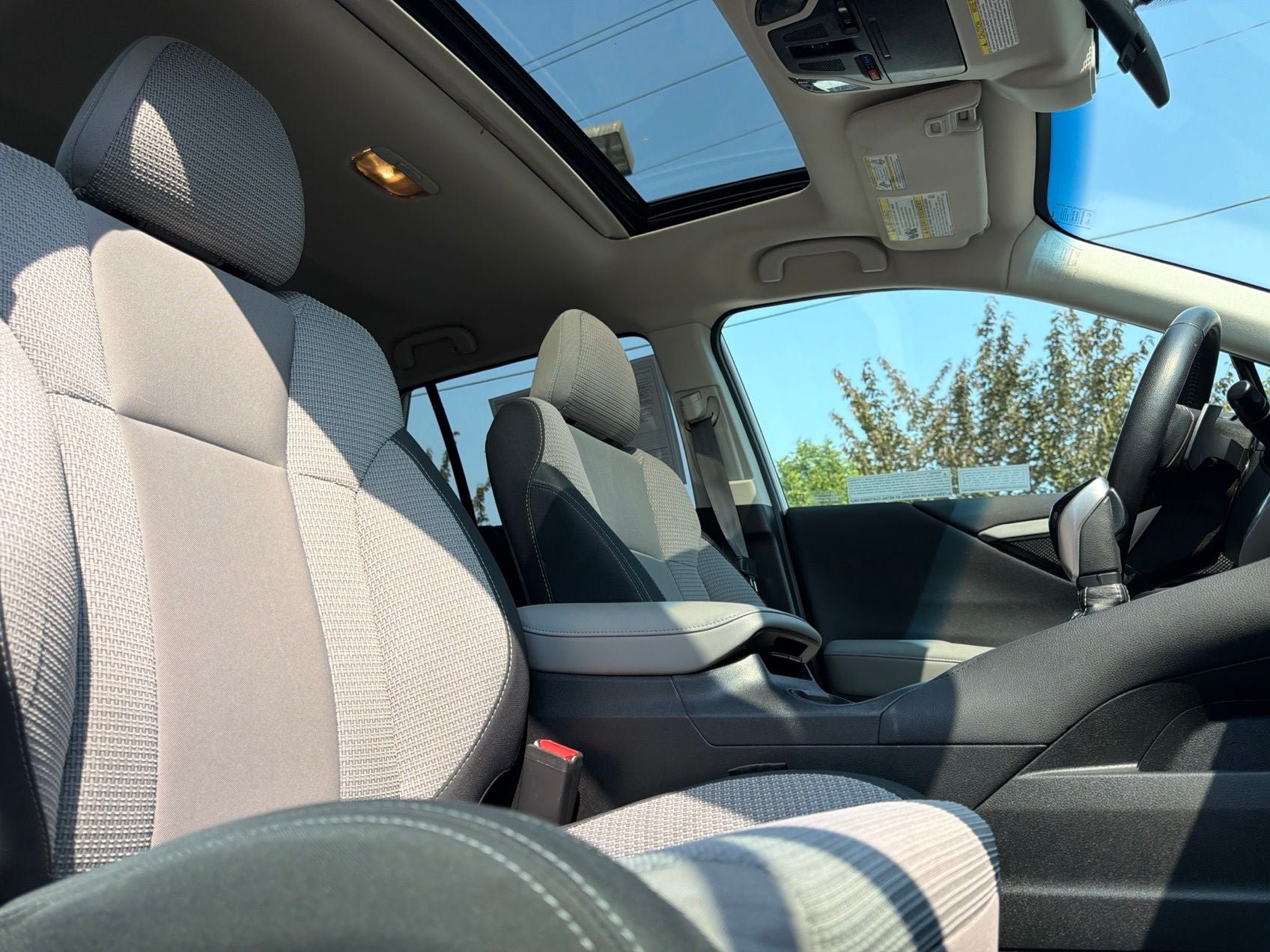 Used 2022 Subaru Outback Premium AWD/4WD image 17