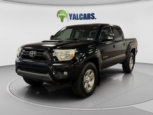 Used 2013 Toyota Tacoma 4x4 Double Cab w/ TRD Sport Pkg image 1