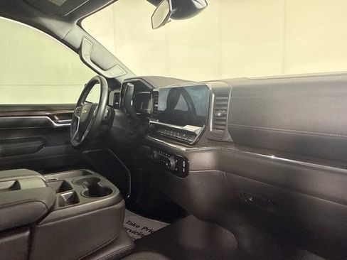 Used 2024 Chevrolet Silverado 1500 LT w/ Z71 Off-Road Package AWD/4WD image 34