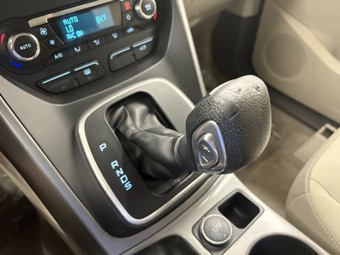 Used 2013 Ford Escape SE FWD image 17