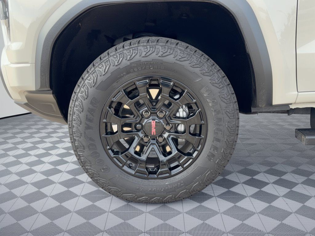 Used 2026 GMC Canyon Elevation w/ Convenience Package RWD image 13