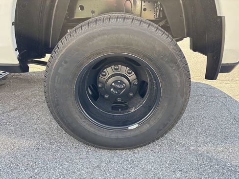 New 2026 RAM 3500 Tradesman AWD/4WD image 12