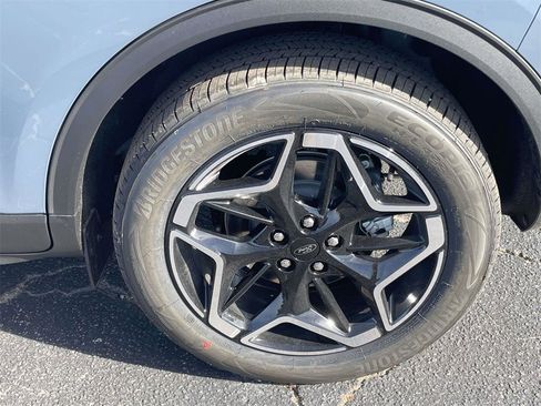 New 2026 Ford Escape Platinum image 7