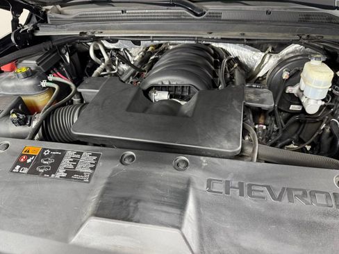 Used 2016 Chevrolet Suburban LT AWD/4WD image 41