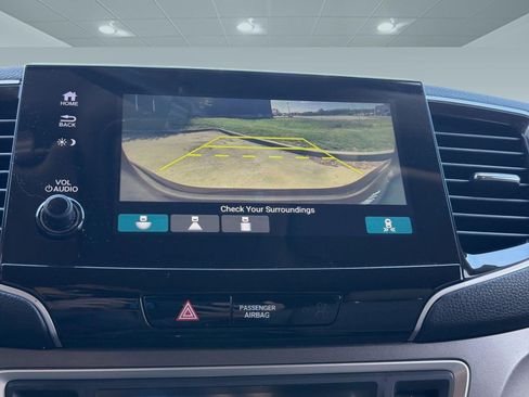 Used 2021 Honda Pilot EX image 23