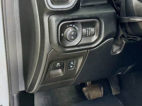Used 2021 RAM 1500 Laramie AWD/4WD image 10