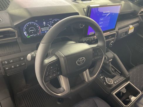 New 2026 Toyota 4Runner 4WD image 12