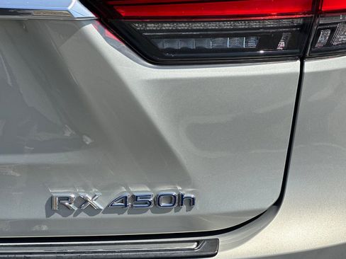 Used 2021 Lexus RX 450h AWD w/ Luxury Package image 38