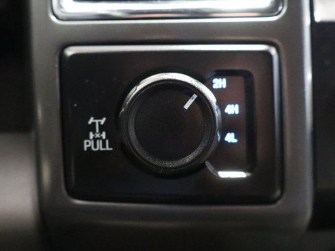 Used 2018 Ford F250 XLT w/ XLT Premium Package AWD/4WD image 45