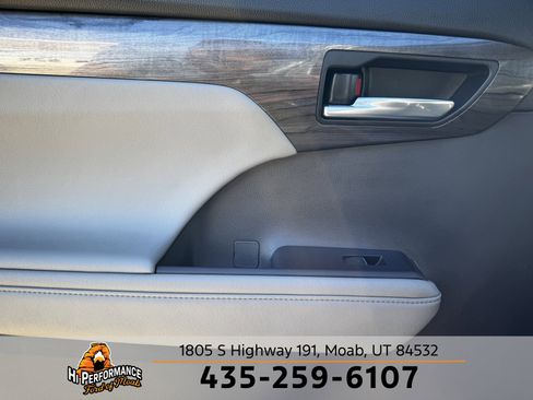 Used 2023 Toyota Highlander Limited image 43