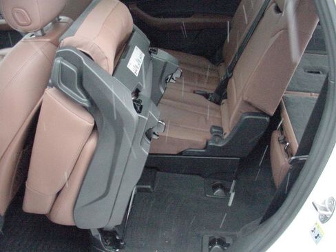 Used 2021 Audi Q7 3.0T Premium Plus w/ Premium Plus Package image 38