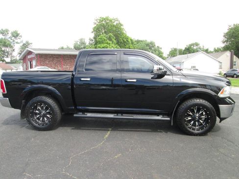 Used 2013 RAM 1500 Laramie w/ Convenience Group AWD/4WD image 38
