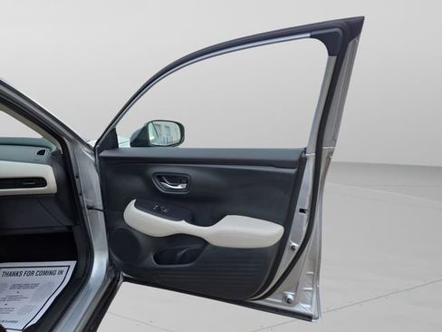 New 2026 Honda HR-V LX image 30