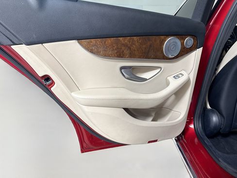 Used 2018 Mercedes-Benz C 300 Sedan w/ Parking Assist Package image 26