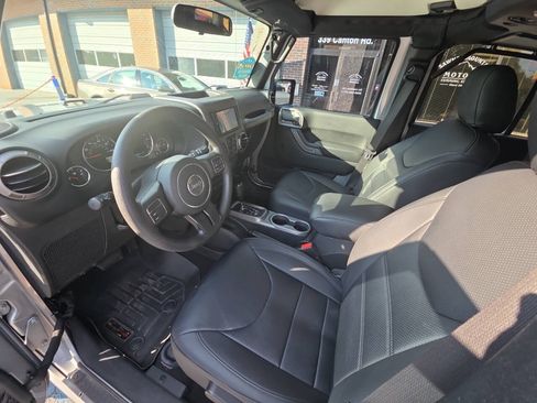 Used 2017 Jeep Wrangler Unlimited Sport AWD/4WD image 10
