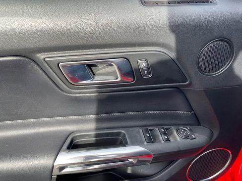 Used 2020 Ford Mustang Premium RWD image 13