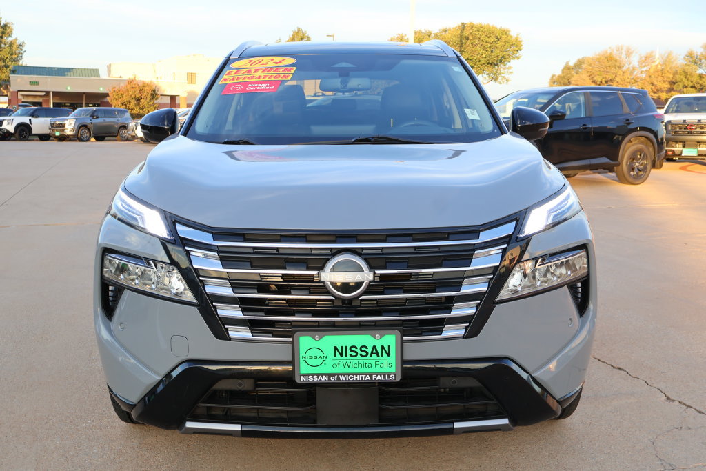 Certified 2024 Nissan Rogue Platinum w/ Platinum Premium Package FWD image 4