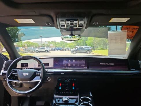 Used 2025 Cadillac Escalade ESV Sport w/ Touring Package AWD/4WD image 28