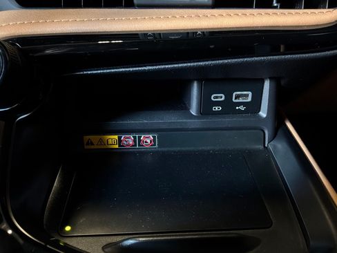 Used 2025 Lexus NX 250 FWD w/ Accessory Package (K3) image 31