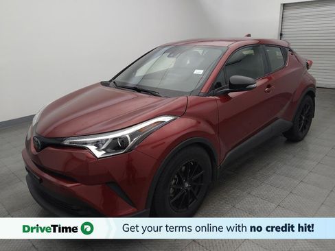 Used 2019 Toyota C-HR LE FWD image 1