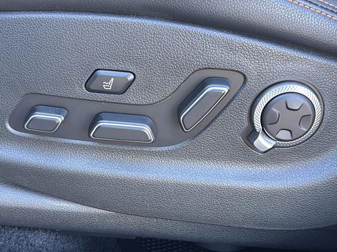 Certified 2026 Genesis GV70 3.5T Sport Advanced AWD/4WD image 20