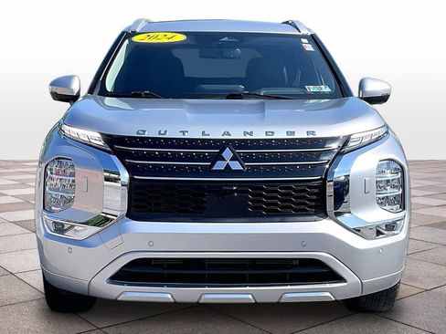 Used 2024 Mitsubishi Outlander SEL AWD/4WD image 3