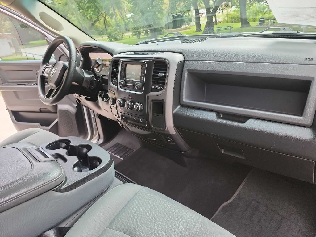 Used 2018 RAM 2500 Tradesman w/ Chrome Appearance Group AWD/4WD image 39