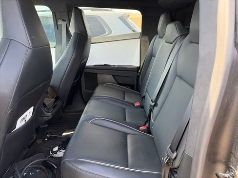 Used 2024 Tesla Cybertruck AWD Crew Cab image 13