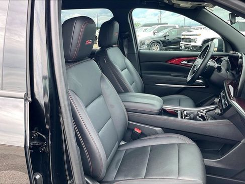 Used 2025 Chevrolet Traverse Z71 AWD/4WD image 30