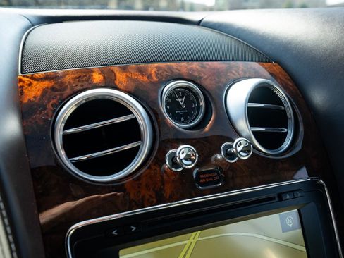 Used 2017 Bentley Continental GT image 44