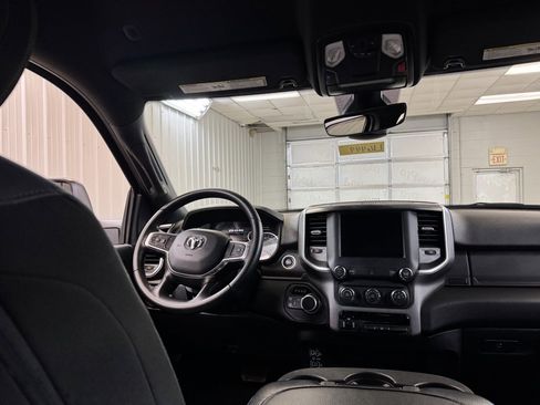 Used 2024 RAM 2500 Big Horn w/ Bed Utility Group image 21