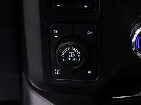 Used 2024 Ford F350 Lariat w/ Lariat Ultimate Package image 24