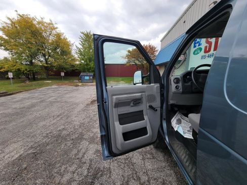 Used 2014 Ford E-350 and Econoline 350 Super Duty w/ Insulation Package image 77