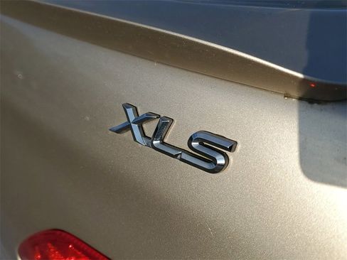 Used 2005 Toyota Avalon image 8