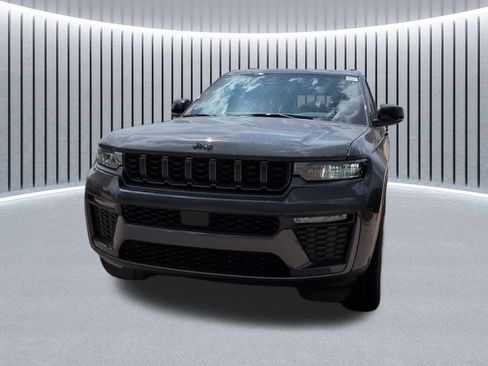 New 2026 Jeep Grand Cherokee L Limited AWD/4WD image 17