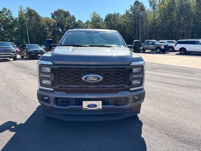 Used 2024 Ford F250 XL w/ STX Appearance Package AWD/4WD image 2
