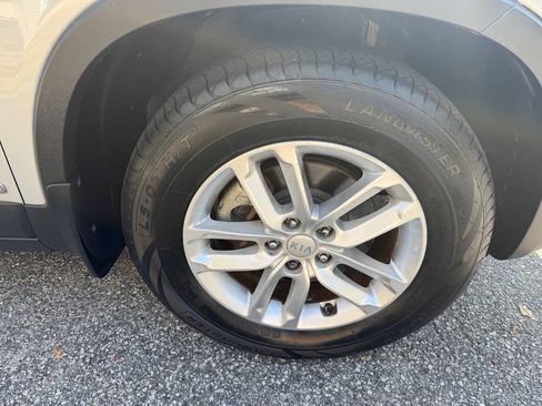 Used 2014 Kia Sorento LX AWD/4WD image 10