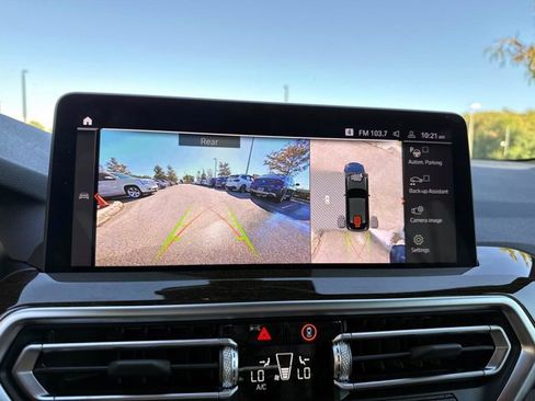 Used 2025 BMW X4 xDrive30i image 26