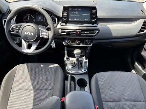 Used 2023 Kia Seltos LX AWD/4WD image 20