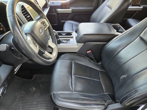 Used 2018 Ford F150 Lariat w/ Equipment Group 502A Luxury image 8