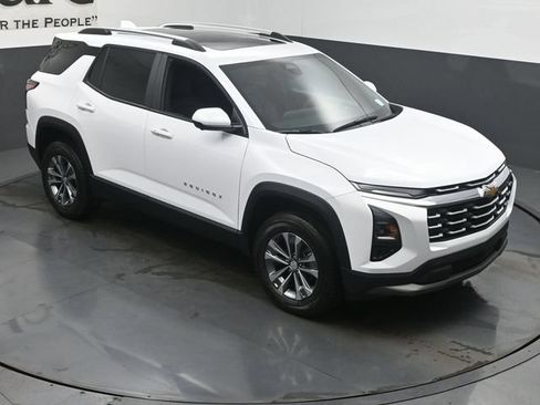 New 2027 Chevrolet Equinox LT w/ Convenience Package II FWD image 26