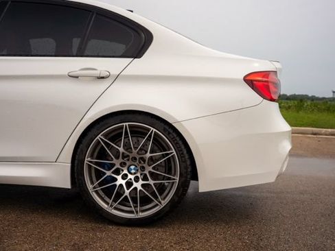 Used 2018 BMW M3 RWD image 11