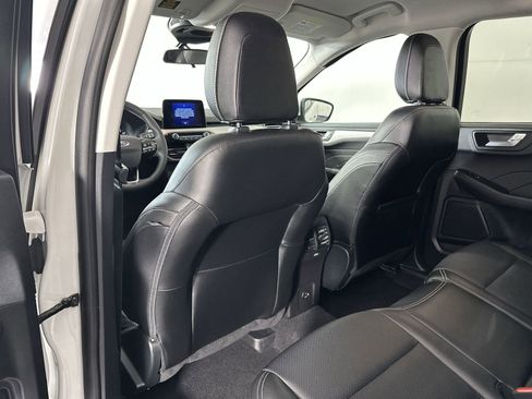 Used 2022 Ford Escape SEL image 24