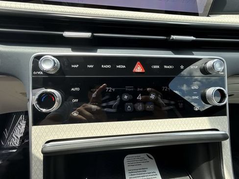 New 2026 Genesis GV80 3.5T Prestige AWD/4WD image 19