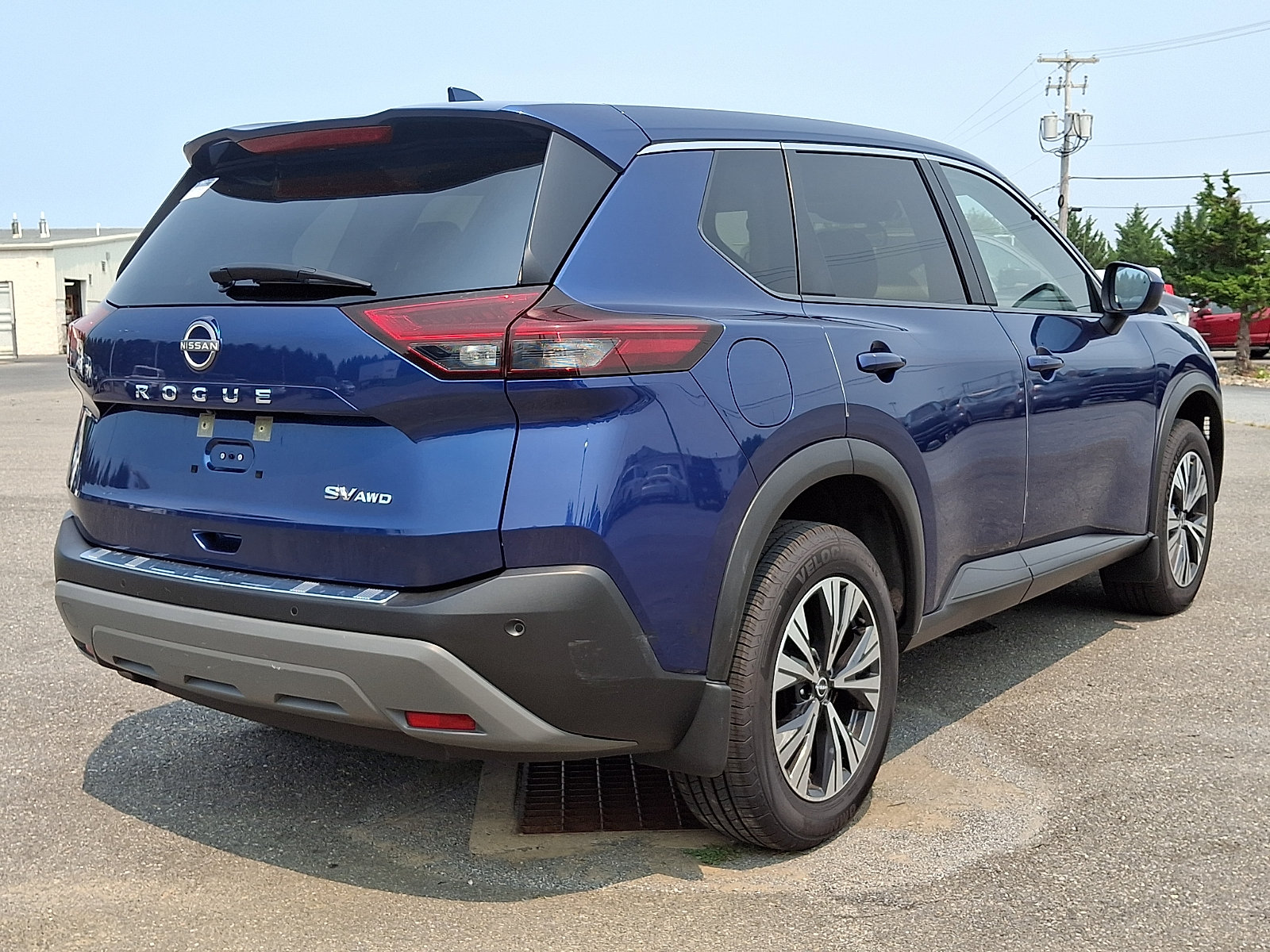 Used 2023 Nissan Rogue SV AWD/4WD image 8