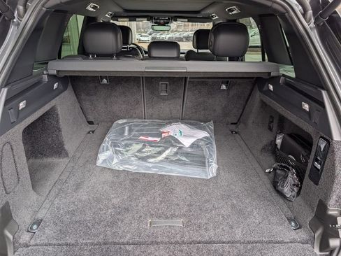 Used 2023 Land Rover Range Rover SE image 30