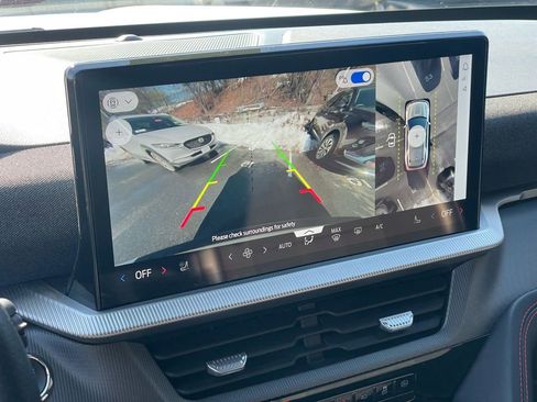 Used 2025 Ford Explorer ST-Line w/ Premium Package image 21