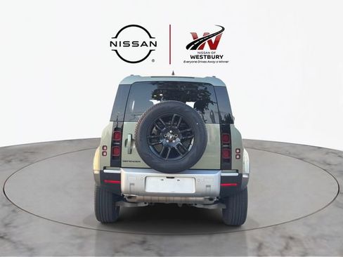 Used 2025 Land Rover Defender 110 S AWD/4WD image 7