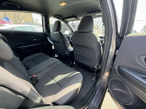 Used 2019 Honda HR-V Sport image 18